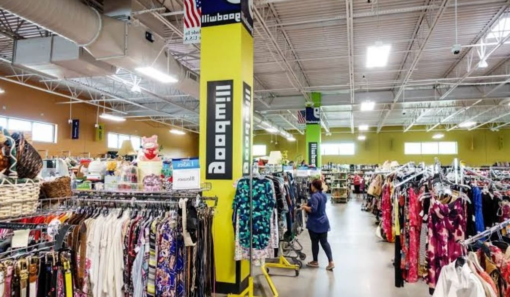 How to resell thrifted clothes online