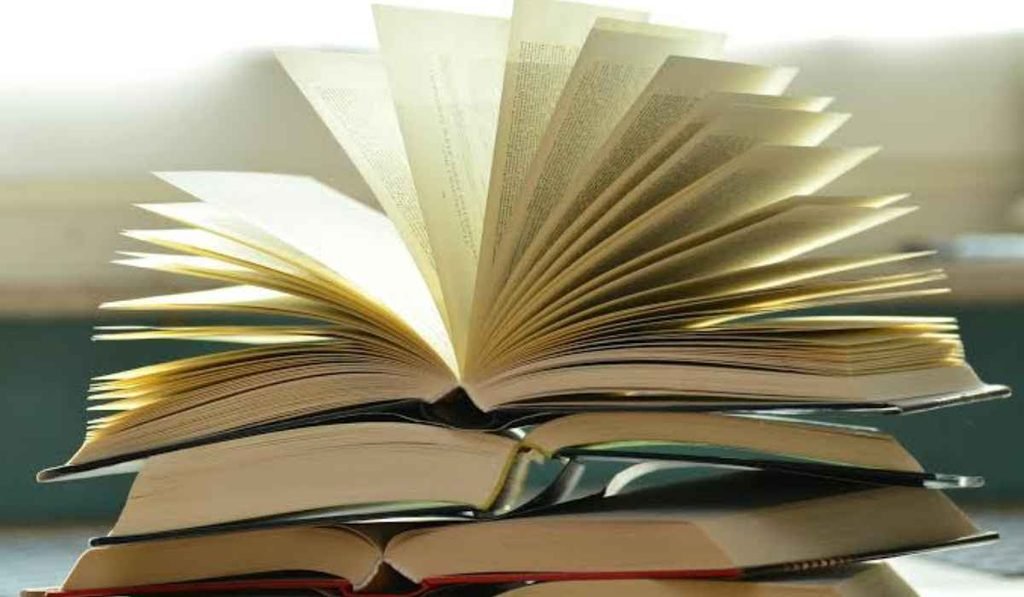 How to resell books on eBay