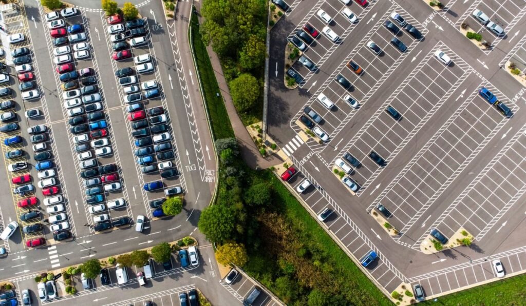 how to find cheap airport parking